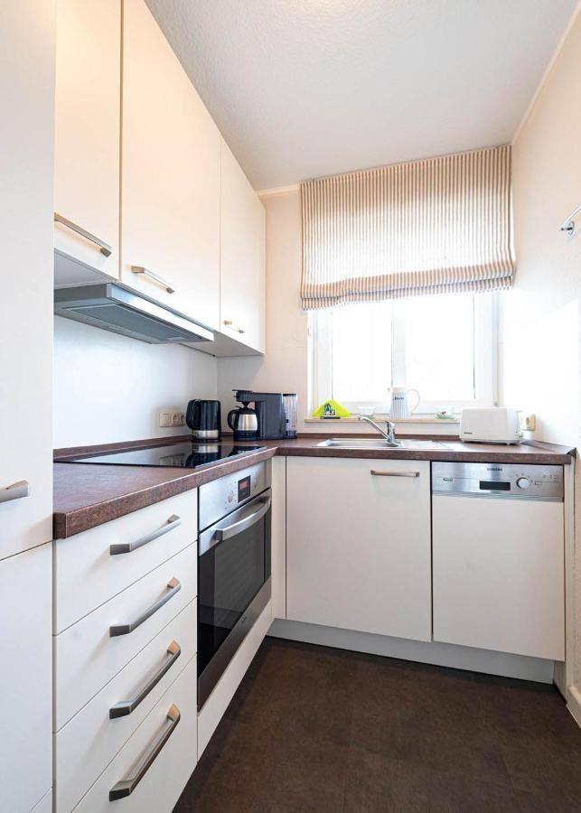 Ferienwohnung Mit Balkon 500 M Bis Zum Strand Vb Goehren (Ruegen) Exterior foto